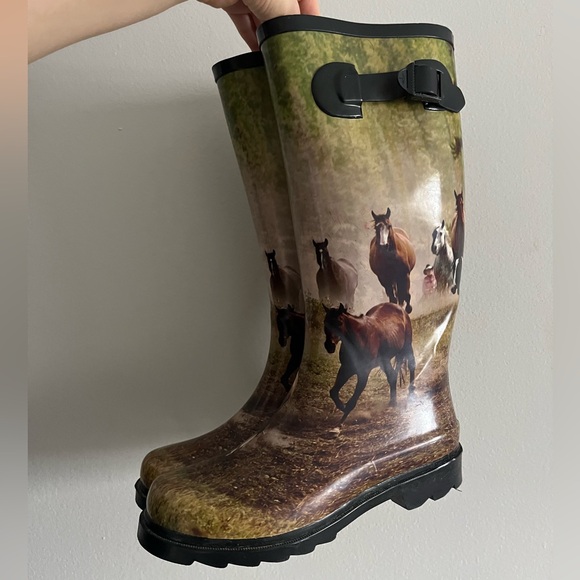 Rare Horse Print Rain Boots size 6 women branded Itasca - Picture 5 of 7
